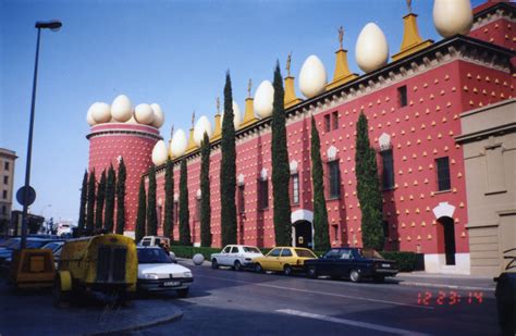 dali museum barcelona spain